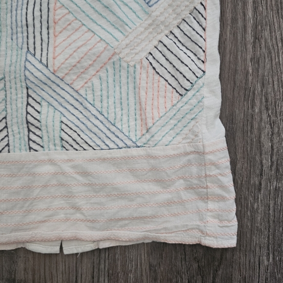 Anthro Akemi + Kim White Embroidered Blouse - Picture 5 of 12